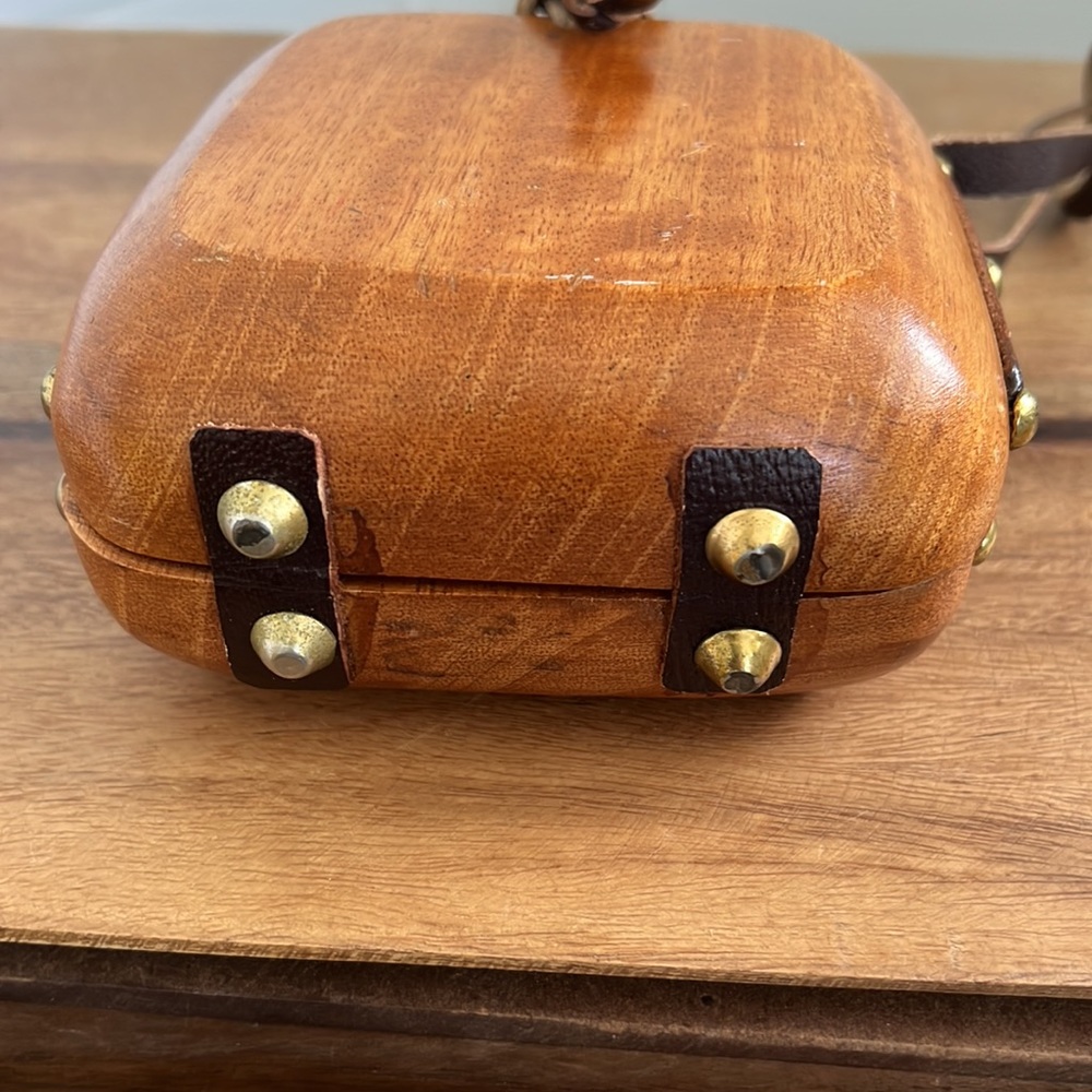 Vintage wood and leather crossbody - Picture 11 of 17